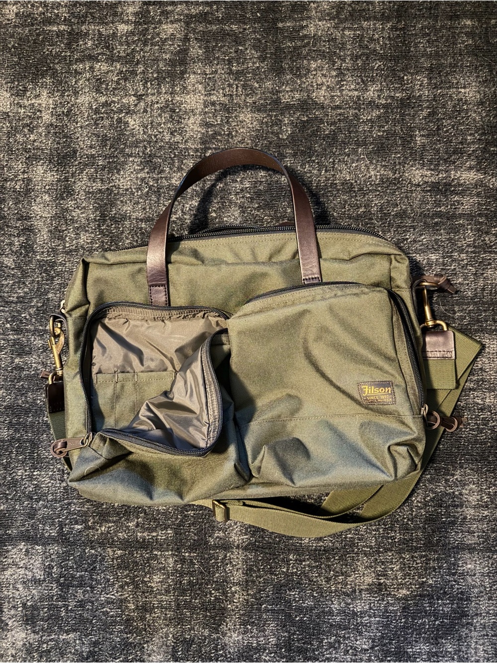 Filson Dryden Briefcase Otter Green 1000D Nylon Laptop Bag - Picture 5 of 9